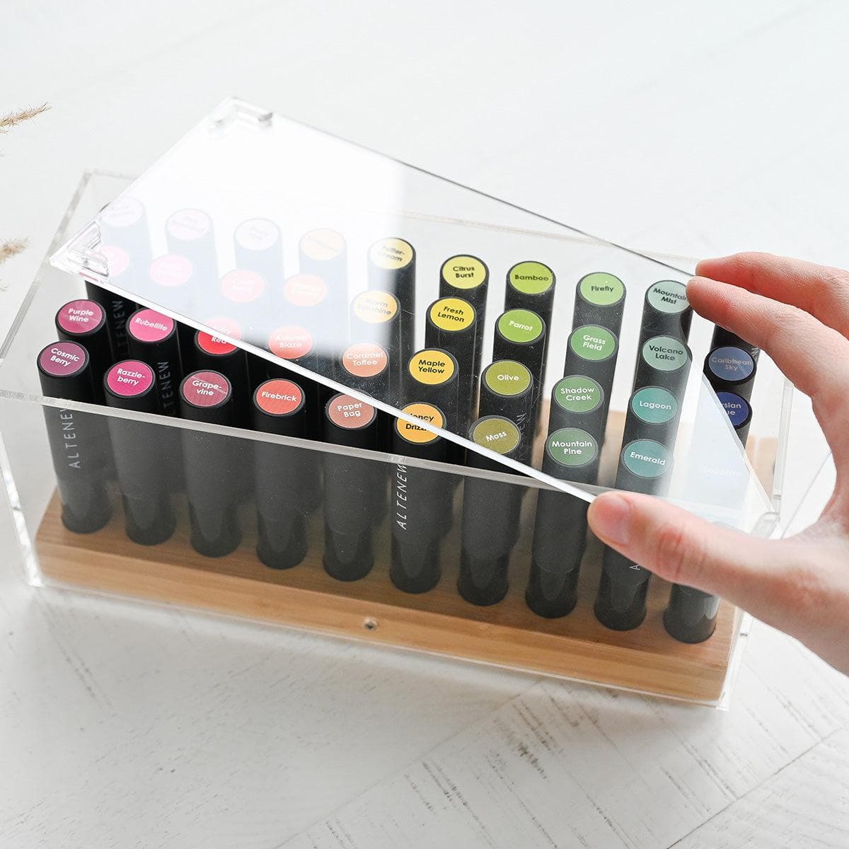 altenew-crafter-s-showcase-mini-blending-brush-aufbewahrung-bambus image 3