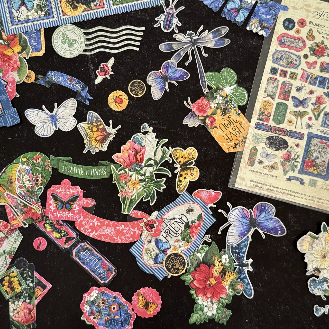 graphic-45-flutter-keepsake-kit-papierset-mit-dies-155-teile image 5