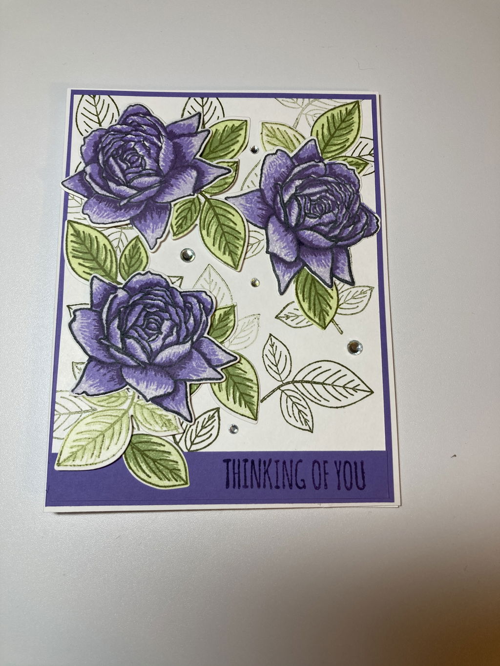 Rose sitzt